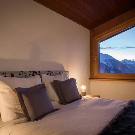 Perfect Location - Four Bedroom Apartment *