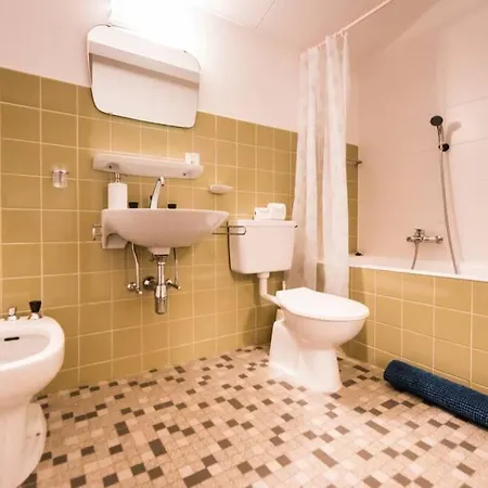 Perfect Location - Four Bedroom Bagnes