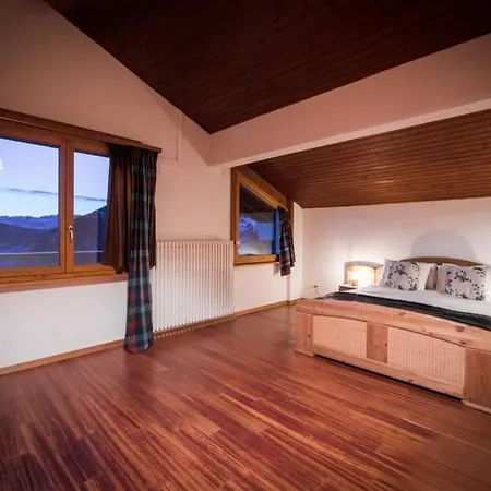 Perfect Location - Four Bedroom 公寓